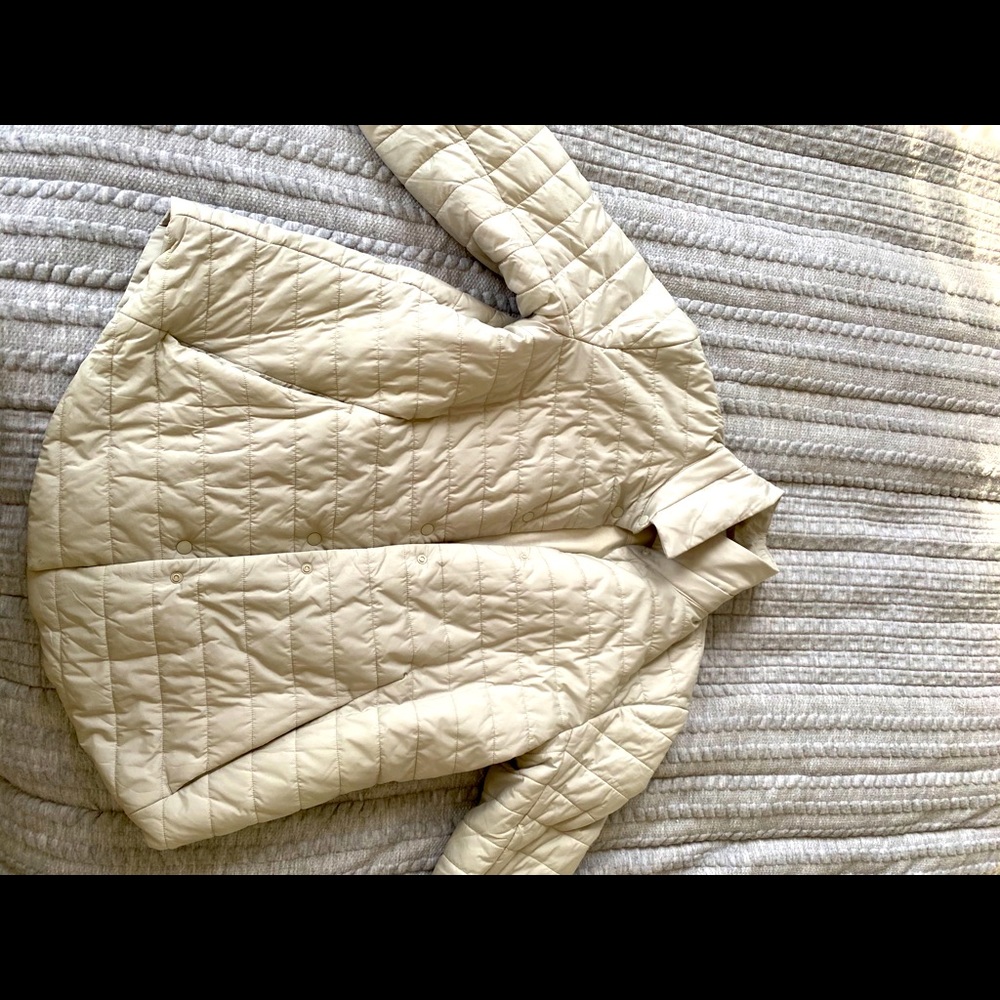 Lululemon Beige Lightweight Puffer Jacket